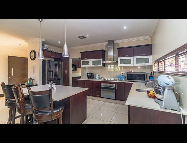 3 BEDROOM HOUSE FOR SALE IN IZINGA